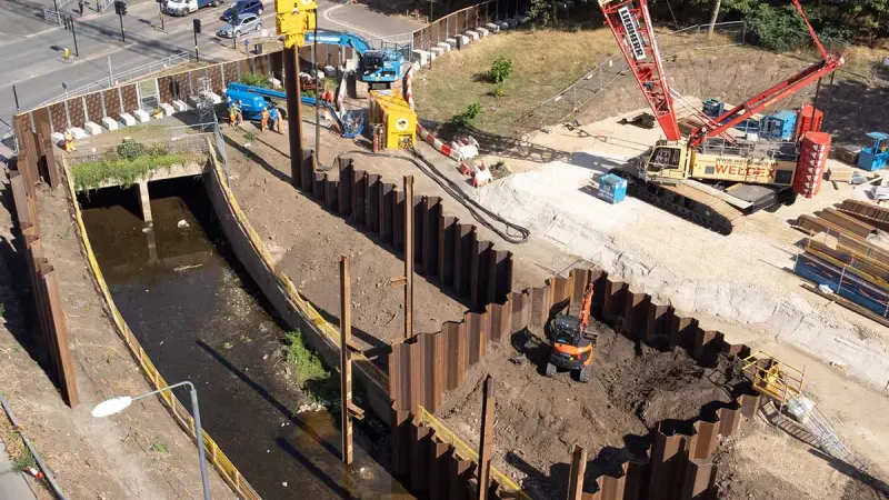 %[alt comparison of ssaw and lsaw pipe piles under load testing](https://placehold.co/600x400 "SSAW vs LSAW Pipe Load Capacity")
